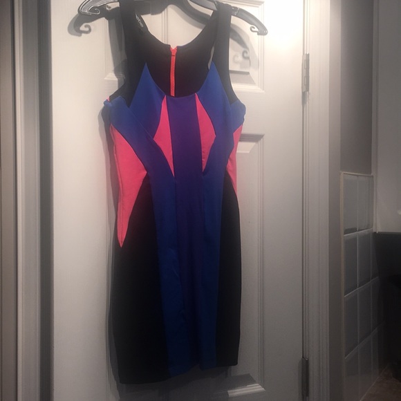 Bebe dress - Picture 4 of 8